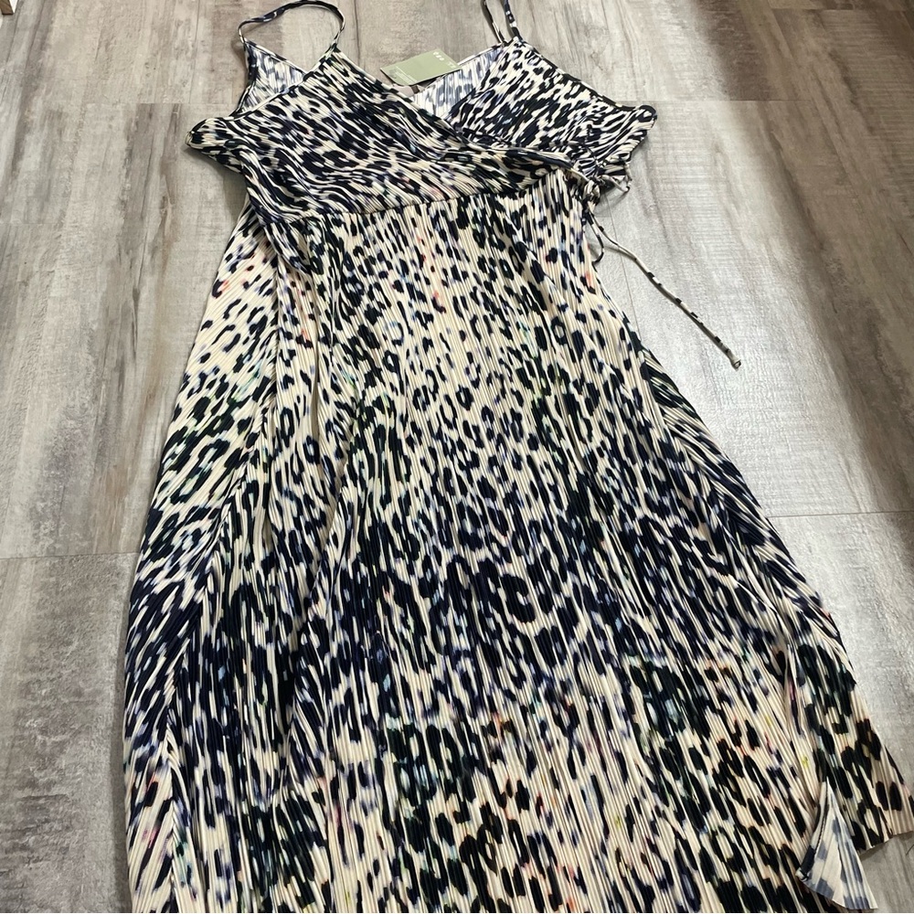 H & M Pleated Animal Print Dress XXL